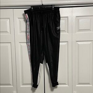 NWOT Umbro black/red/white color way Track Pants – Size XL. Streetwear. Unisex